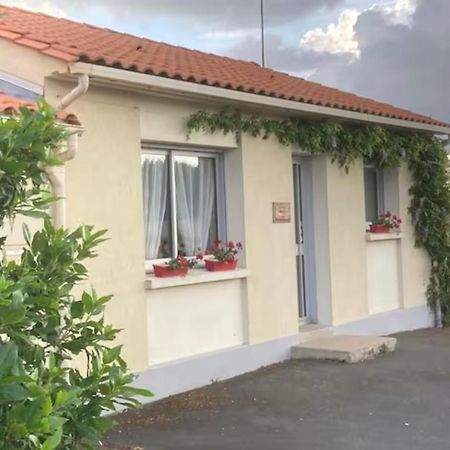 La Maison Madame Villa Chambretaud Buitenkant foto